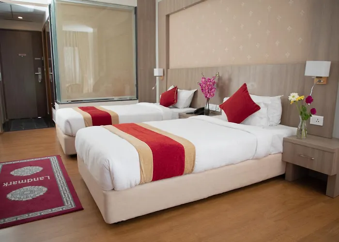 Landmark Hotel 4*